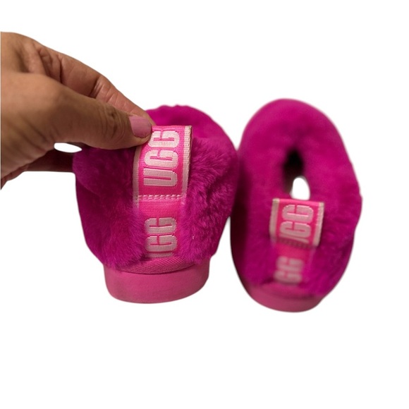 Uggs Fuzzy hot Pink Slippers - Picture 3 of 10